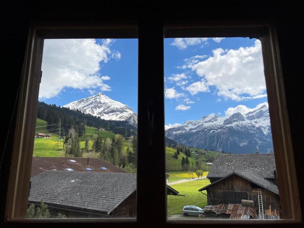 Beautiful Apartment With Stunning View Gsteig Exteriör bild
