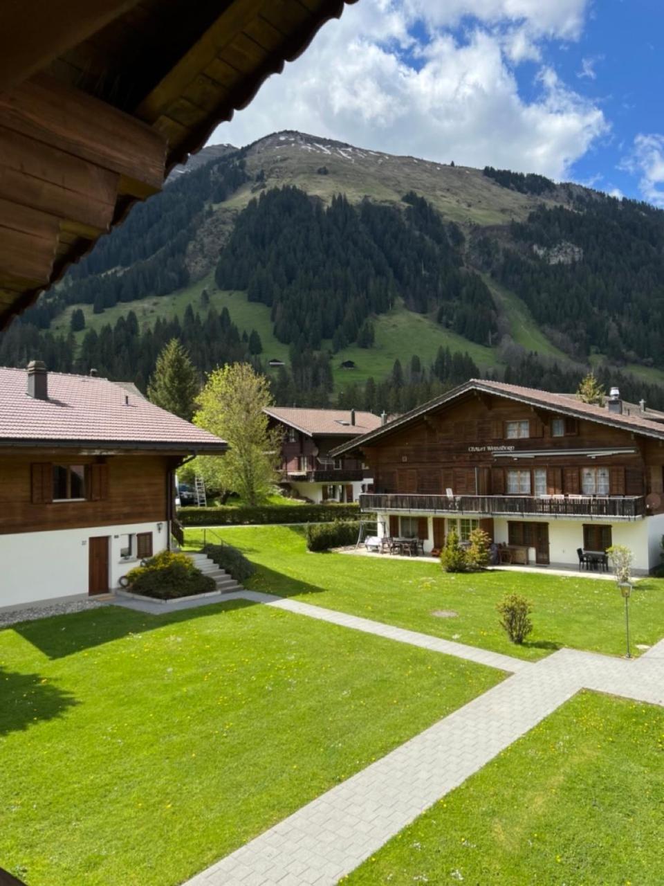 Beautiful Apartment With Stunning View Gsteig Exteriör bild